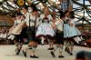 Dateiname=20140920 Einzug der Wiesenwirte und die Wiesn (1070).JPG
Dateigröße=384KB
Abmessungen: 800x533
hinzugefügt am: 23. September 2014 20140920 Einzug der Wiesenwirte und die Wiesn (1070).JPG